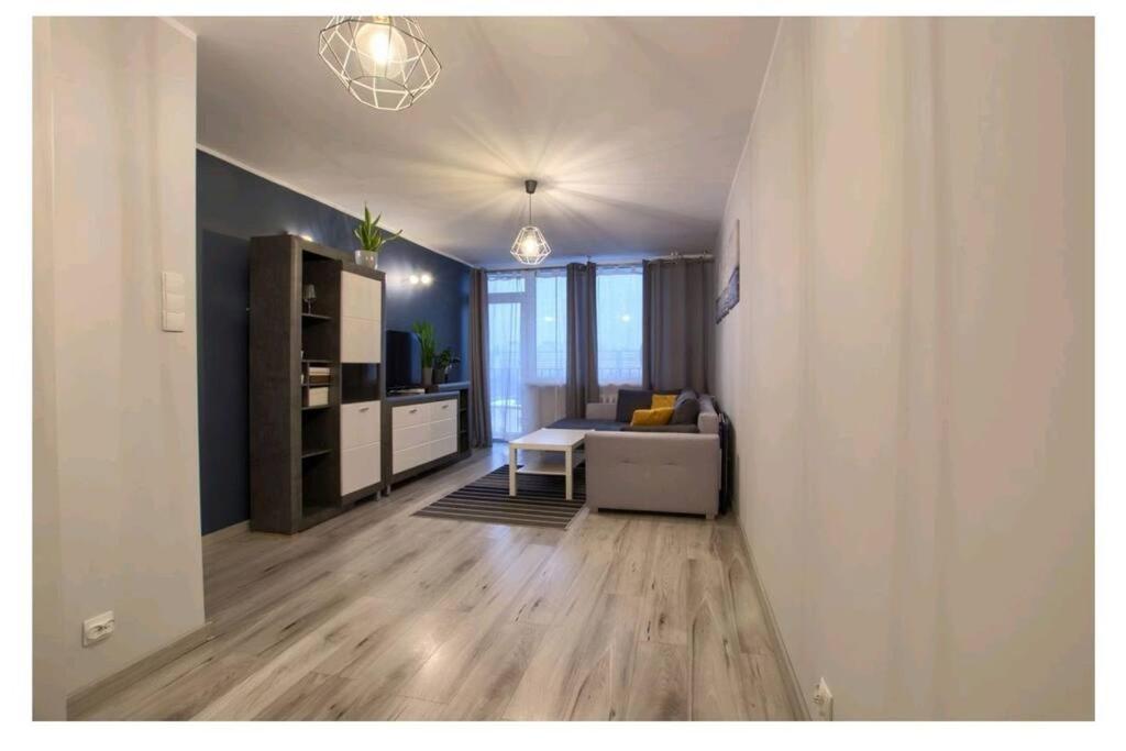 Mieszkanie Blisko Plazy W Pelni Wyposazone Apartment Гданск Екстериор снимка